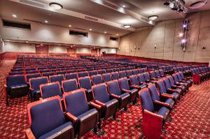 Plaza Theatricals, Nassau County's Only Professional Theatre, to Re-Open Fall 2021 Image