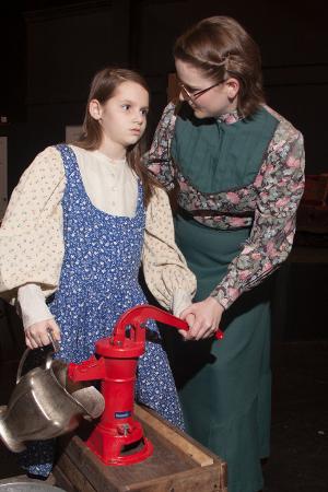 The Belmont Theatre Re-Opens with THE MIRACLE WORKER  Image