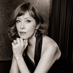 Suzanne Vega Presents An Evening Of Songs & Stories At The Ridgefield Playhouse 