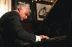 Cheney Hall To Present 'Charlie Brown Jazz' With The Eric Mintel Quartet On December 12  Image