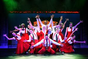 Have A HOLLY JOLLY CHRISTMAS At Broadway Palm! 