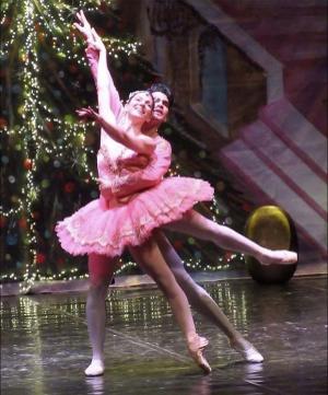 iHeartDance NYC and Ballet and Beyond NYC Give The Gift Of Dance Education This Holiday Season  Image