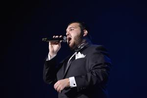 Suffolk Theater Presents SAL THE VOICE 