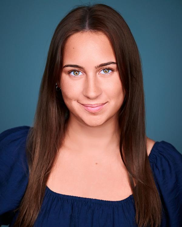 Isabella Carroll Headshot