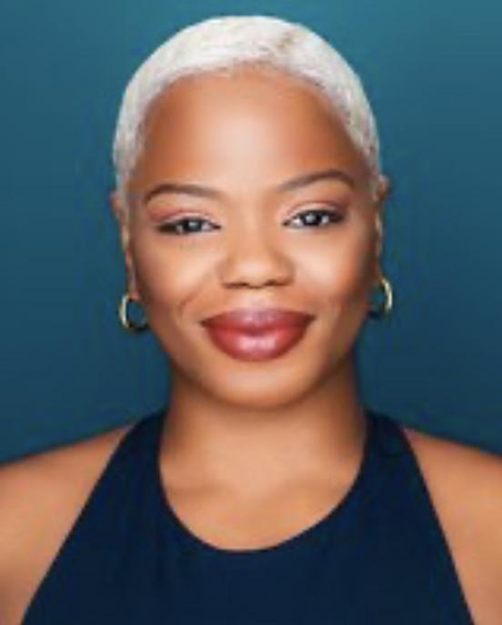 Jenny Mollet Headshot