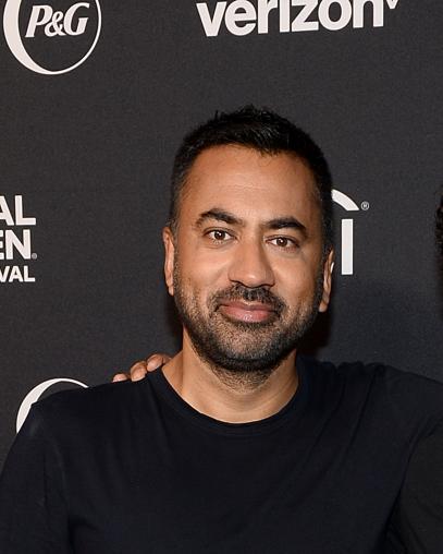 Kal Penn Headshot