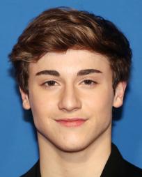 Aydin Eyikan Headshot Photo