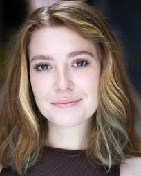 Zoe Dean Headshot