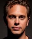 Thomas Sadoski Headshot