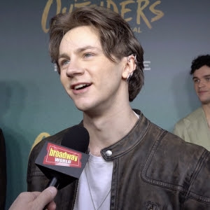Video: THE OUTSIDERS Red Carpet