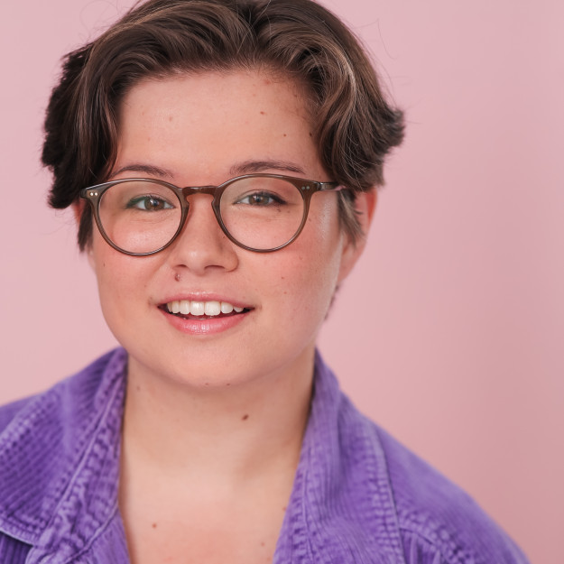 Interview: Director Devon Hayakawa On the Chicago Area Premiere of MEAN GIRLS at Para Photo