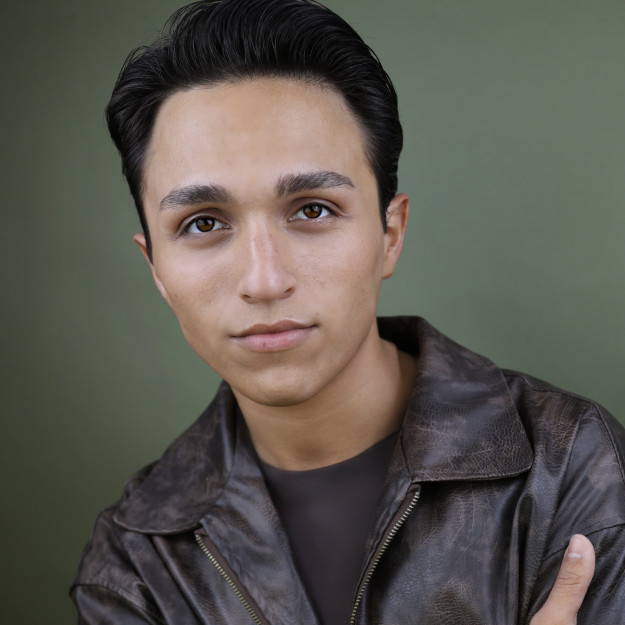 Interview: Jaiden Leo Riley On Making His Professional Leading Man Debut as Edward Le Photo