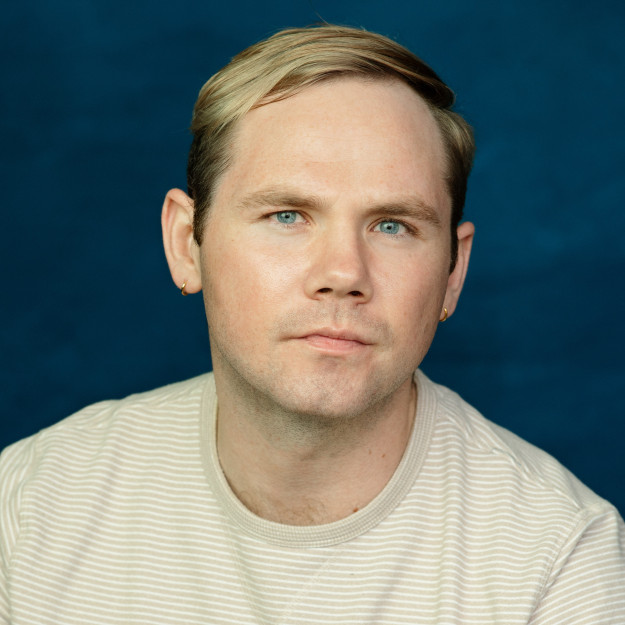 Interview: Julian R. Decker On Returning to the Role of Quasimodo in THE HUNCHBACK OF Photo