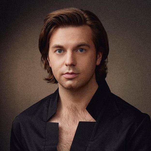 BWW Q&A: Trent Stork on COME FROM AWAY at Paramount Theatre