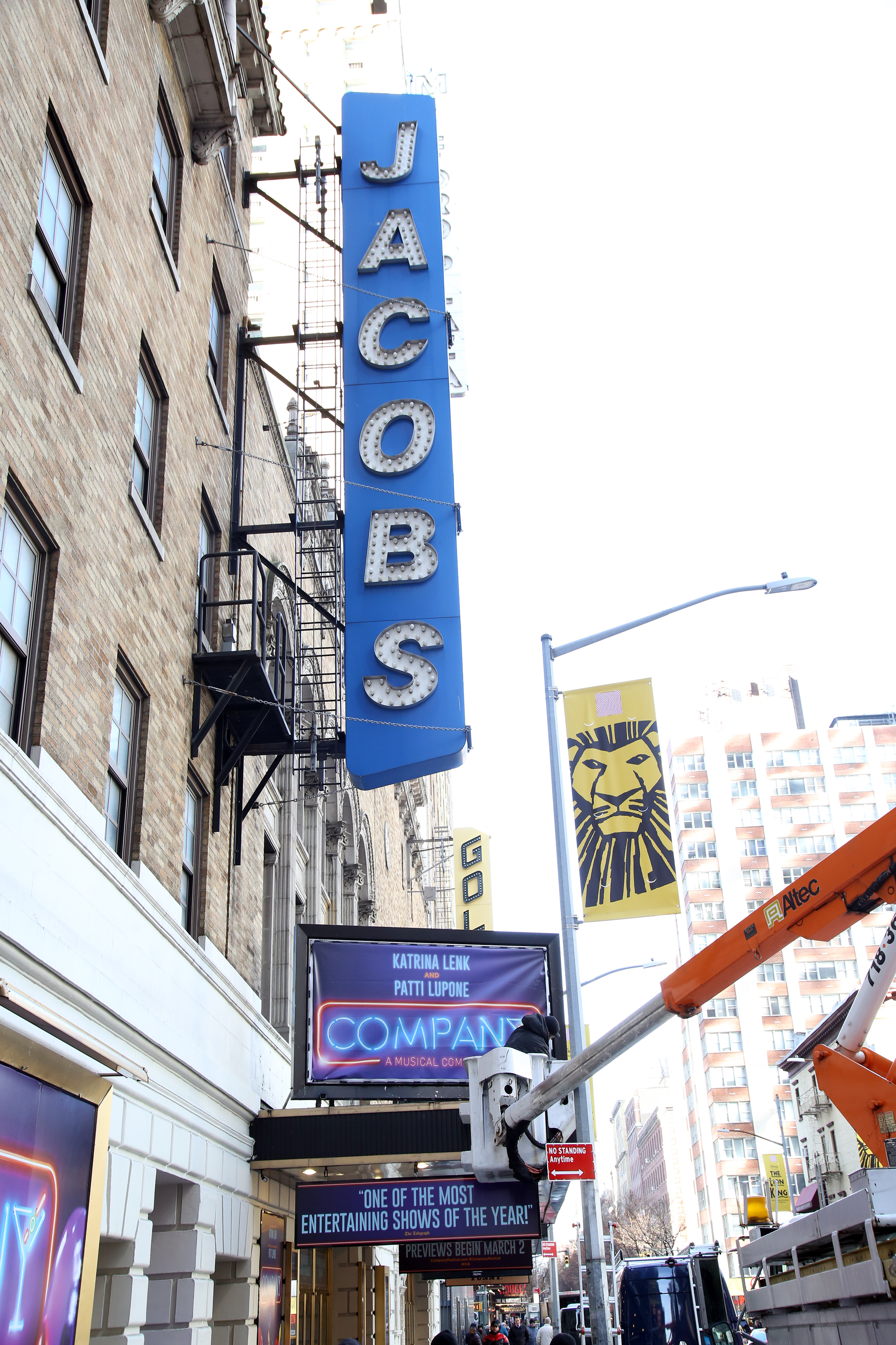Bernard B. Jacobs Theatre (Broadway) - Theater Information Marquee