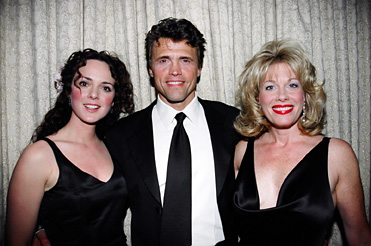 Photo Coverage: Stella Adler Gala/Passing of the Torch - Brando to Beatty 