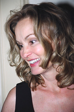 Photo Coverage: Stella Adler Gala/Passing of the Torch - Brando to Beatty Image