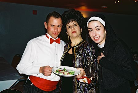 Photo Coverage: Scott Nevins Joins Tony N' Tina's Wedding Image