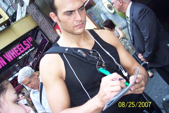 re: Clumsy's Birthday Trip: Legally Blonde [2pm] and Xanadu [8pm]: 8-18-07