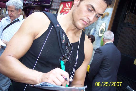 re: Clumsy's Birthday Trip: Legally Blonde [2pm] and Xanadu [8pm]: 8-18-07
