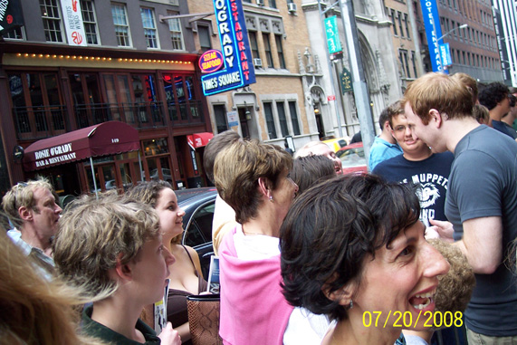 Jaystarr's 10/10 Report on [title of show] with stage door photos!