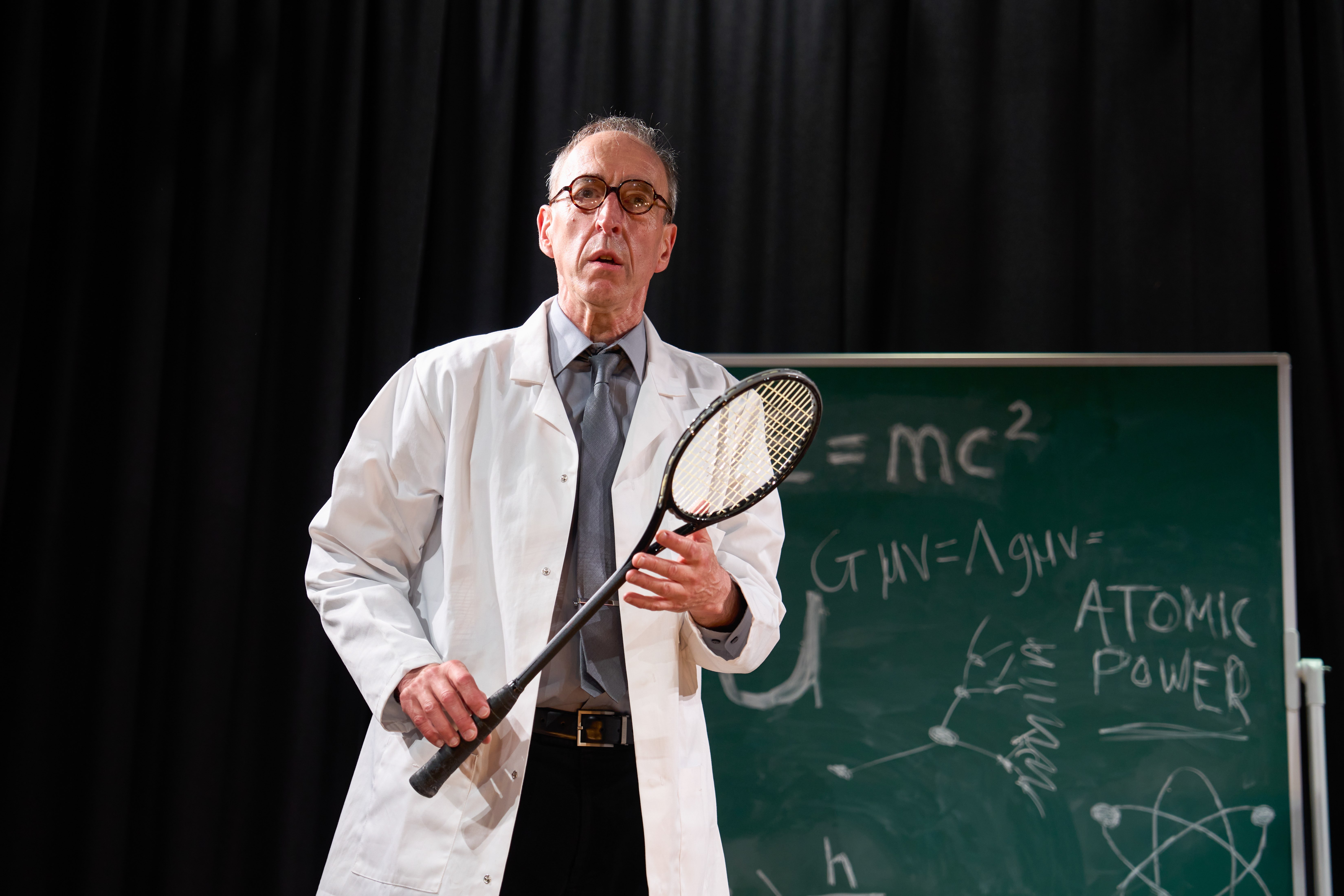 Michael Mears as Leo Szilard, after the experiment. Photographer: Simon Richardson.