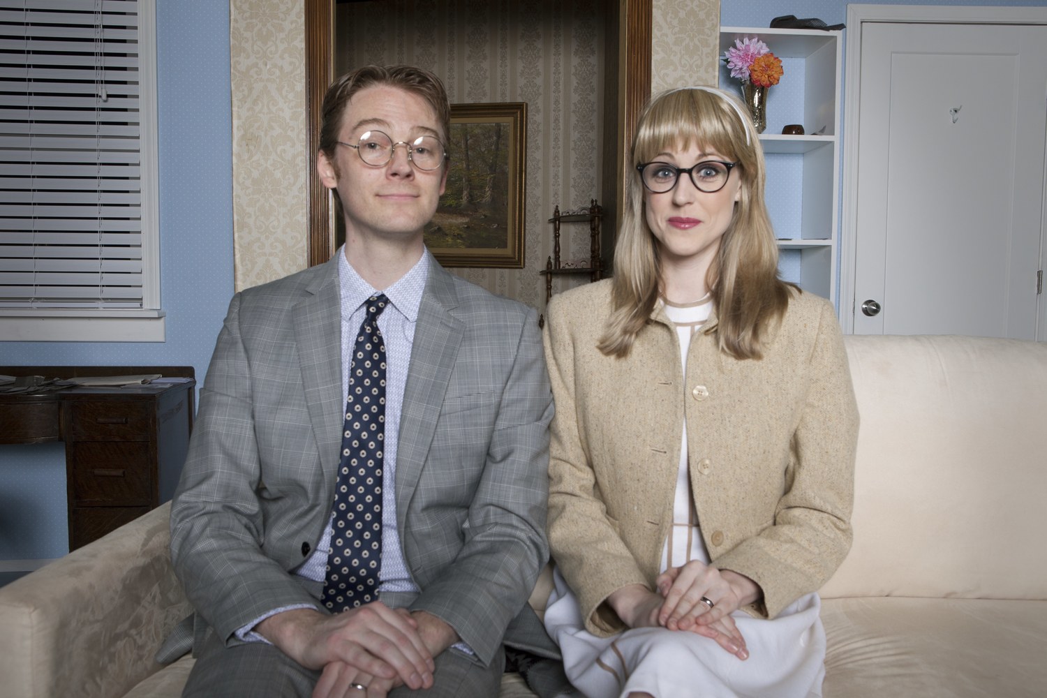 Benjamin Cole and Noelle Marion in HOW THE OTHER HALF LOVES at North Coast Repertory Theatre.