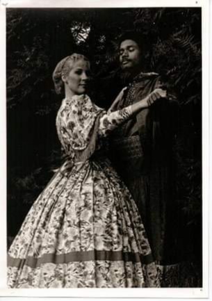 A Journey To Siam!: 1984 EHP Press Photo of Elizabeth Lee Taylor as Mrs. Anna and Darryl Maximilian Robinson as The King in Rodgers and Hammersteins The King and I at Enchanted Hills Playhouse.