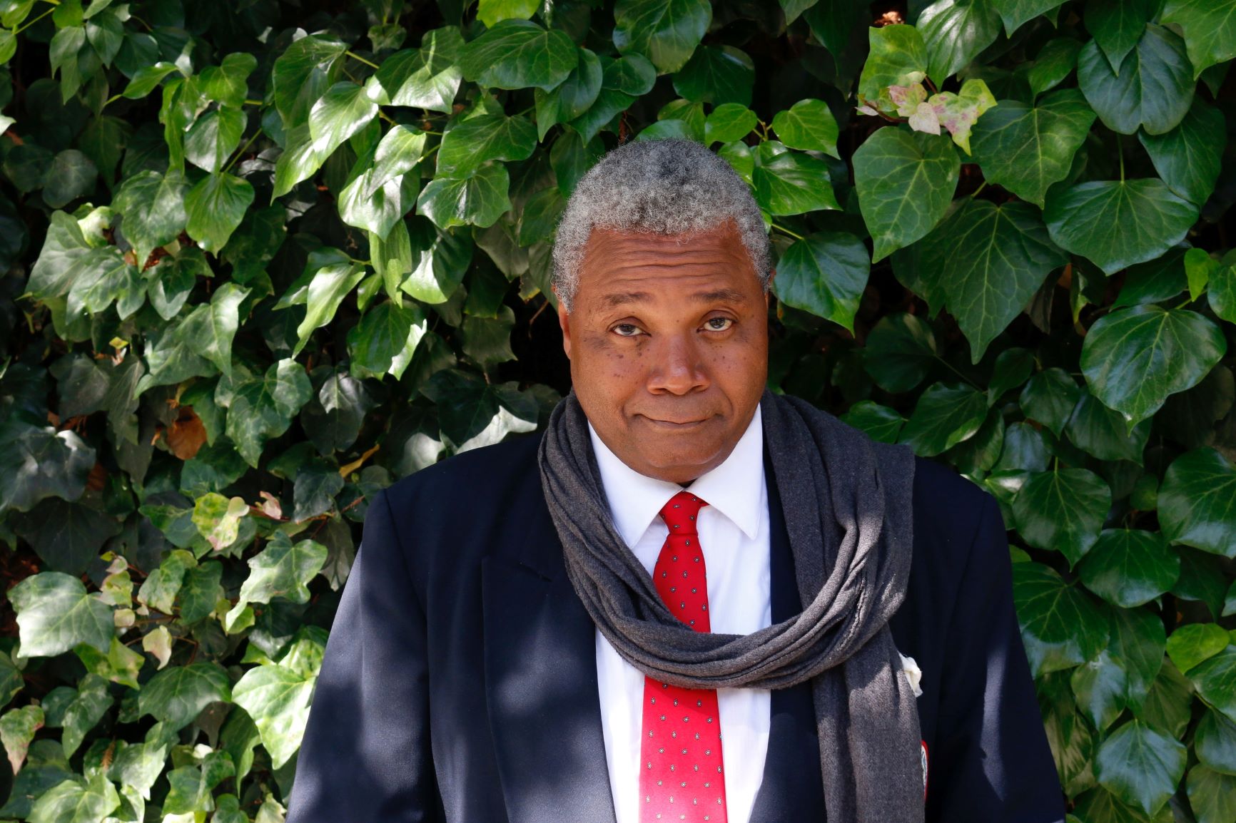 Outside of UBNGO radio and television studio in Burbank, CA., veteran and award-winning actor and play director Darryl Maximilian Robinson ponders what he will say about the many contributions of the late, great Sir Sidney Poitier during the streaming and recording of the April 18, 2022 Edition of 'The Actor's Choice' Hosted by Ron Brewington. 