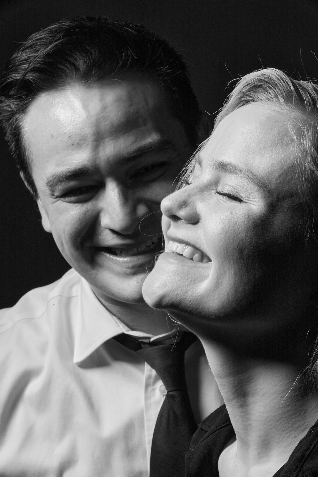 Taurean Cavins-Flores portrays John Cassavetes Madeline Brashier portrays Gena Rowlands Taurean Cavins-Flores portrays John Cassavetes Madeline Brashier portrays Gena Rowlands