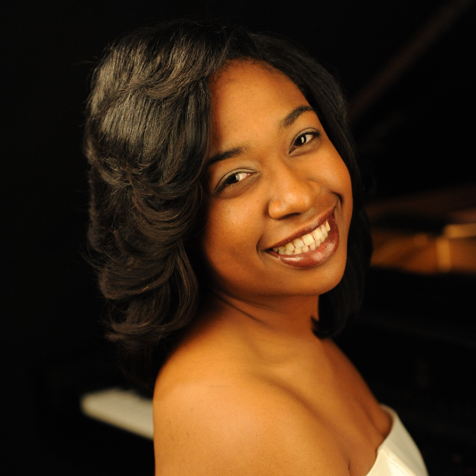 Pianist Michelle Cann made her orchestral debut at age fourteen and has since performed as a soloist with numerous ensembles including The Philadelphia Orchestra, The Cleveland Orchestra, the Florida Orchestra, the North Carolina Symphony, and the New Jersey Orchestra.  Her ‘exquisite, authoritative’ performances have reintroduced Price to audiences and critics alike. 