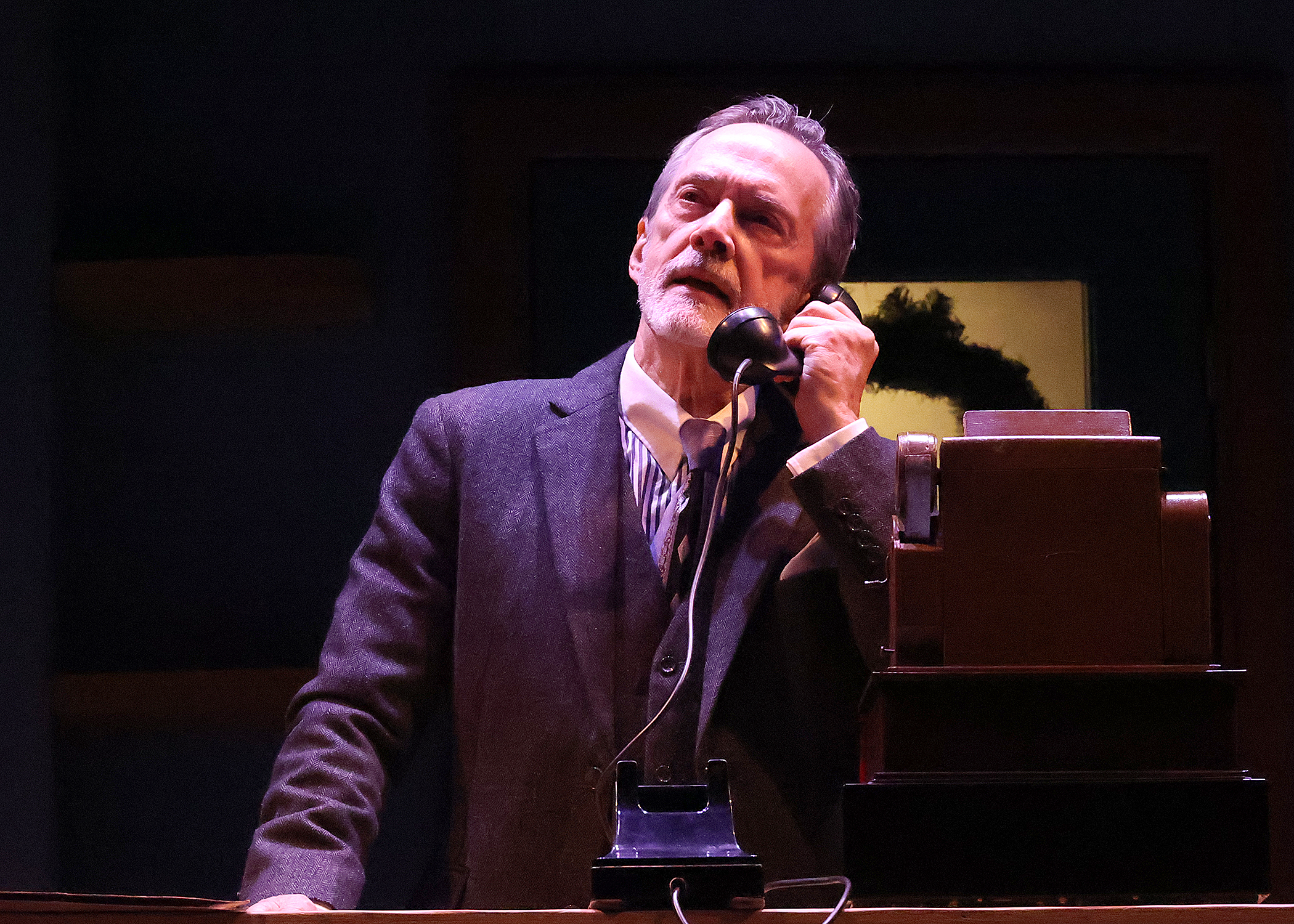 Left to Right: Brian Farell Credit: Bob Tucker / Focalpoint Studio Left to Right: Brian Farell Credit: Bob Tucker / Focalpoint Studio