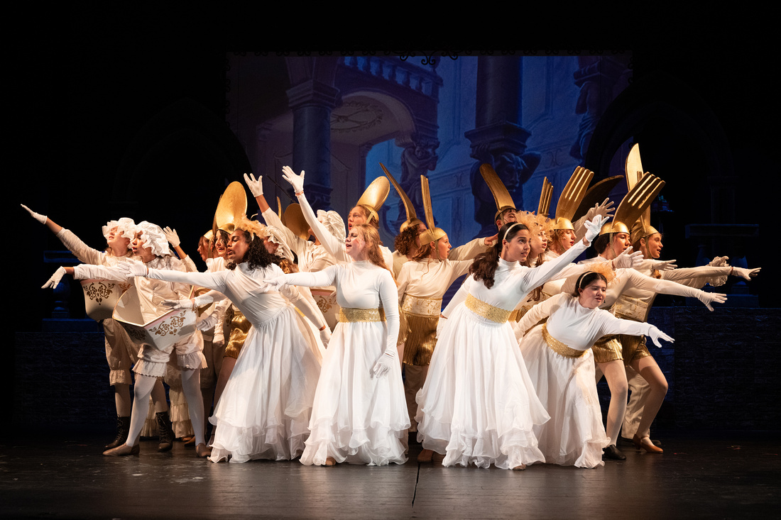 CURTAIN CALL''S SUMMER YOUTH THEATRE PRODUCTION OF DISNEY''S BEAUTY AND THE BEAST. August 1 thru 10, Kweskin Theatre, Stamford. Photo by Kevin McNair