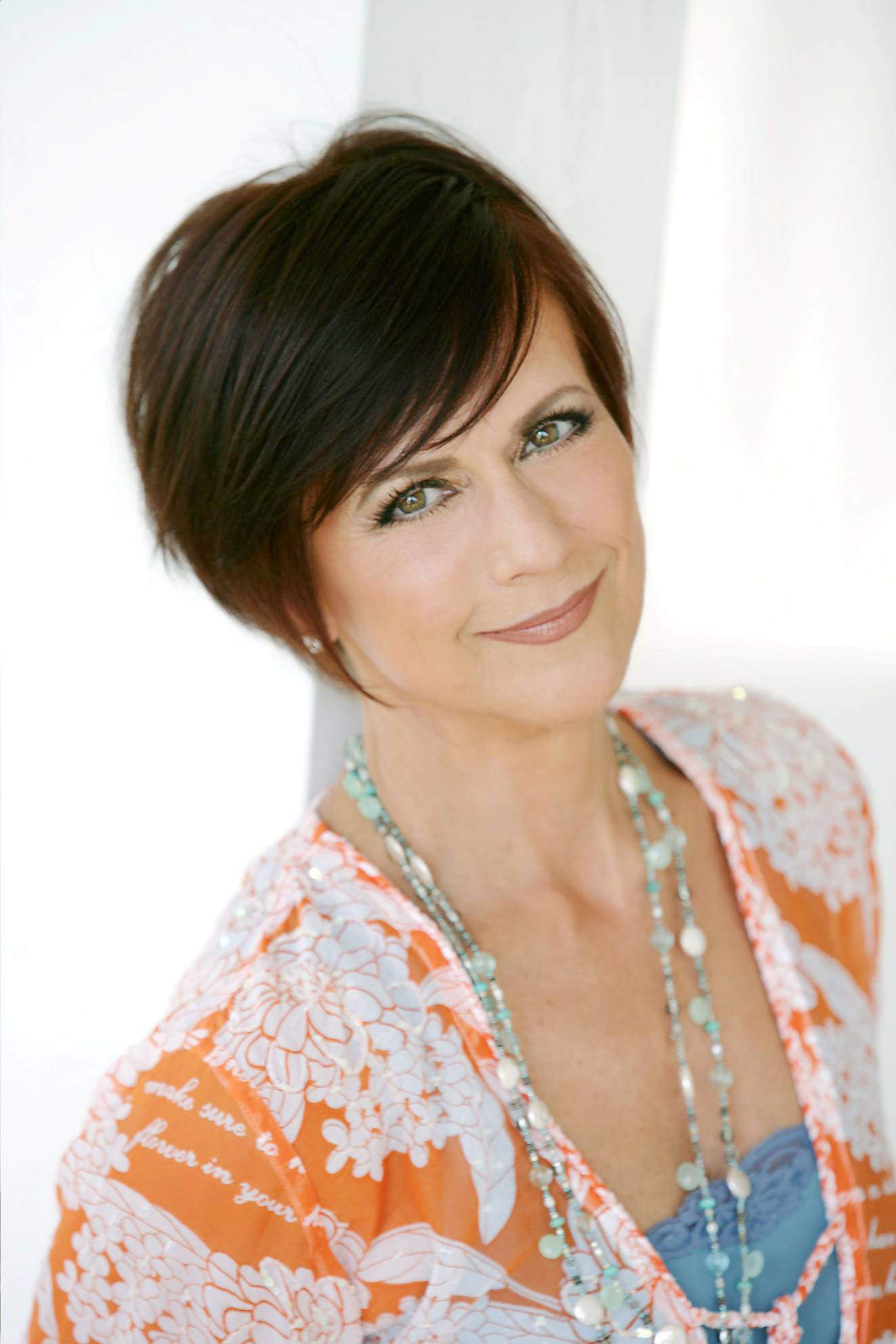 Colleen Zenk plays Polly Wyeth 