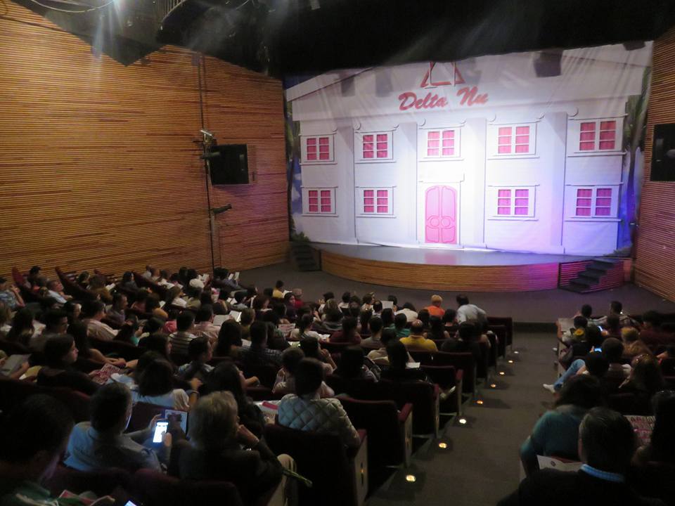 LEGALLY BLONDE EL MUSICAL
Un fabuloso y divertido musical, galardonado internacionalmente. La historia está basada en la película protagonizada por Reese Witherspoon. Hoy BRITSTUDIO Artes Escénicas lo trae a la Ciudad de México. Del 10 al 25 de octubre, funciones sábados y domingos 17:00 y 20:00 hrs. En el Teatro Carlos Lazo de la Facultad de Arquitectura de la UNAM. Boletos al 5485-3017, contacto@britstudio.com o en taquilla el día del evento.
7