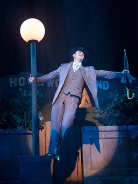 Singin'in the Rain - Arizona Broadway Theatre - Michael LaMasa and Fiona Laube. 2