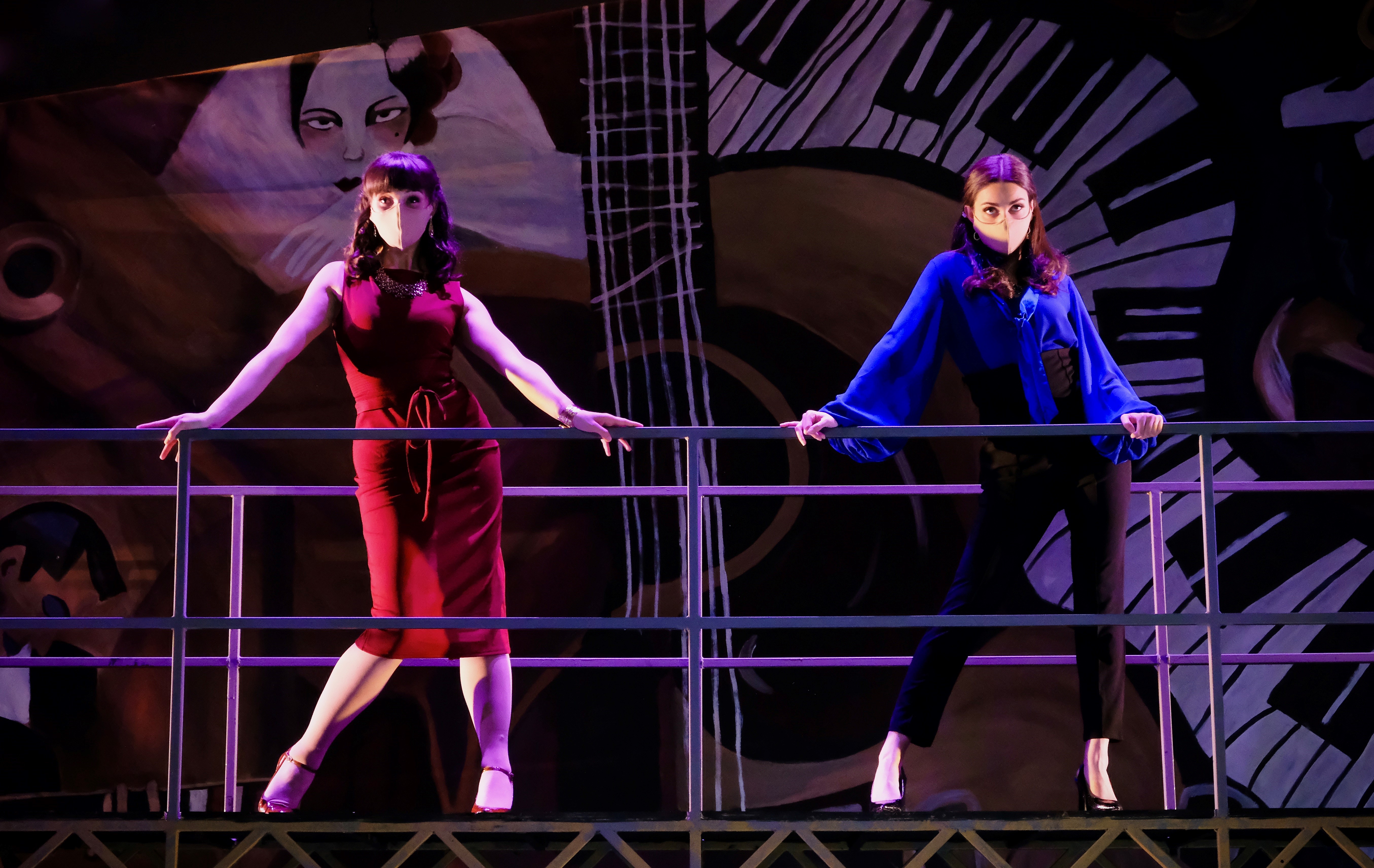 OTTU Lamplit Room 2.jpg
L-R: Kate Maniuszko and Victoria Mesa in the Otterbein Departments of Theatre & Dance and Music production of “Into a Lamplit Room: the Songs of Kurt Weill.”
Photo By: Mark Mineart
