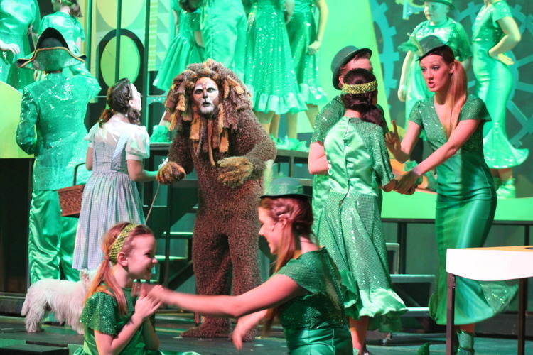 Dorothy, Scarecrow, Tinman, Cowardly Lion, and the Doorman of Oz! 5