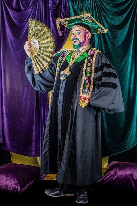 Professor Carl Nivale (Vatican Lokey) holds court during The Professor Carl Nivale Show.  Photo by Roy Guste.
