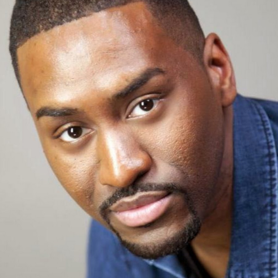Darell J. Hunt will appear as the MC in This is LOLA! which will be performed LIVE! on November 18th at Joe's Pub at the Public Theater.