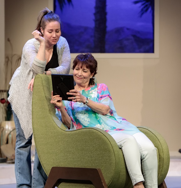 Brooke (Brooke Casanova) and Silda (Barbara Schapiro) in Other Desert Cities.