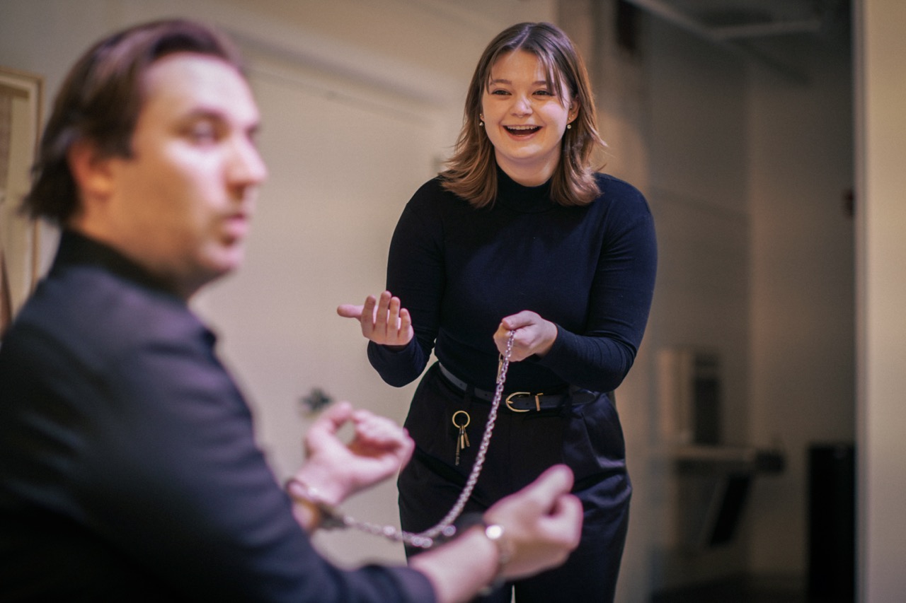 The Jailer''''s Daughter makes her move in a scene from Two Noble Kinsmen