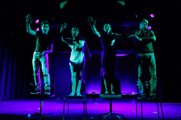 [titel der show] at Schmidtchen, Hamburg 
Photo by Morris MacMatzen © 2018