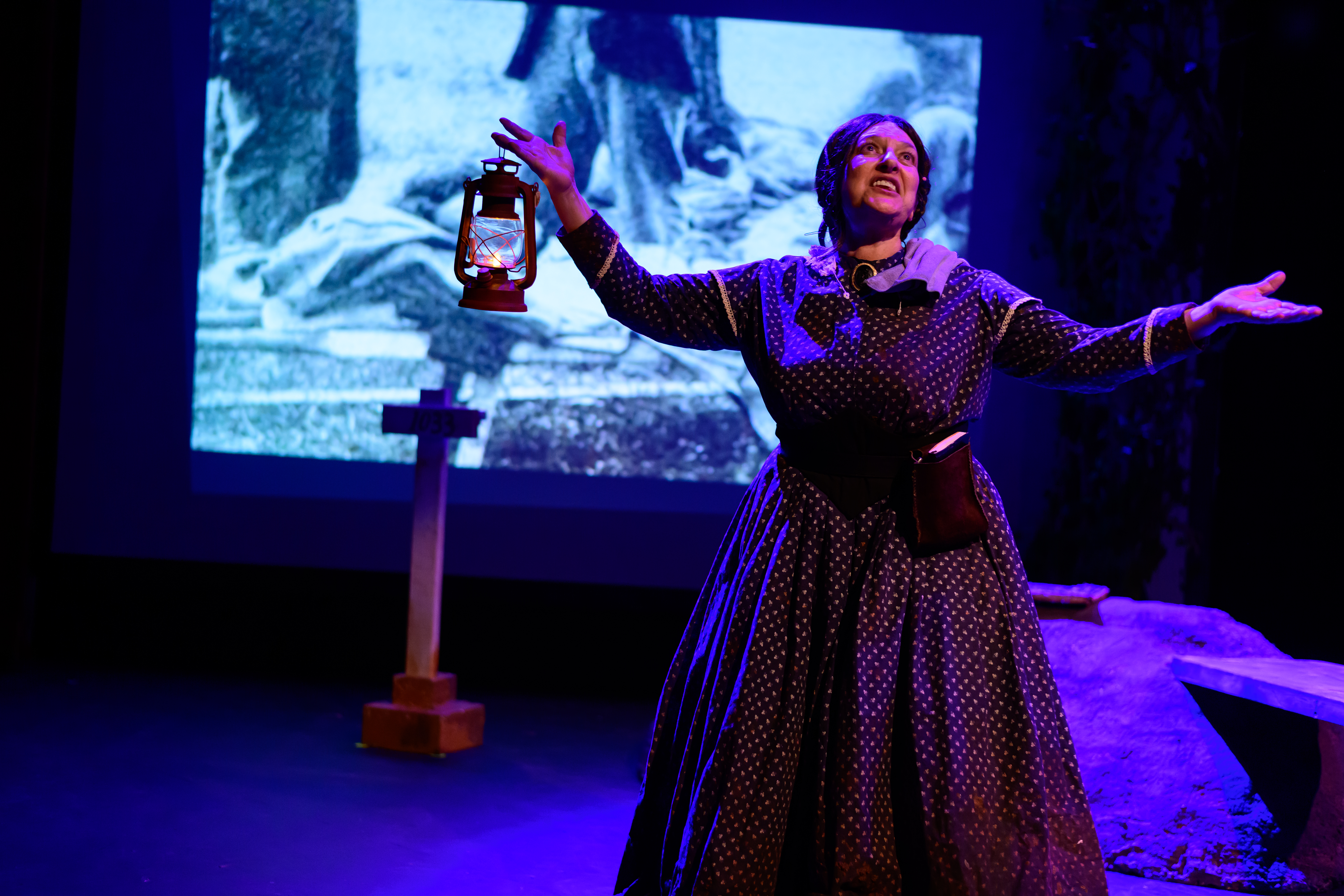 Kathleen McManus as Clara Barton (Photo credit: Jessica Fern Arts)