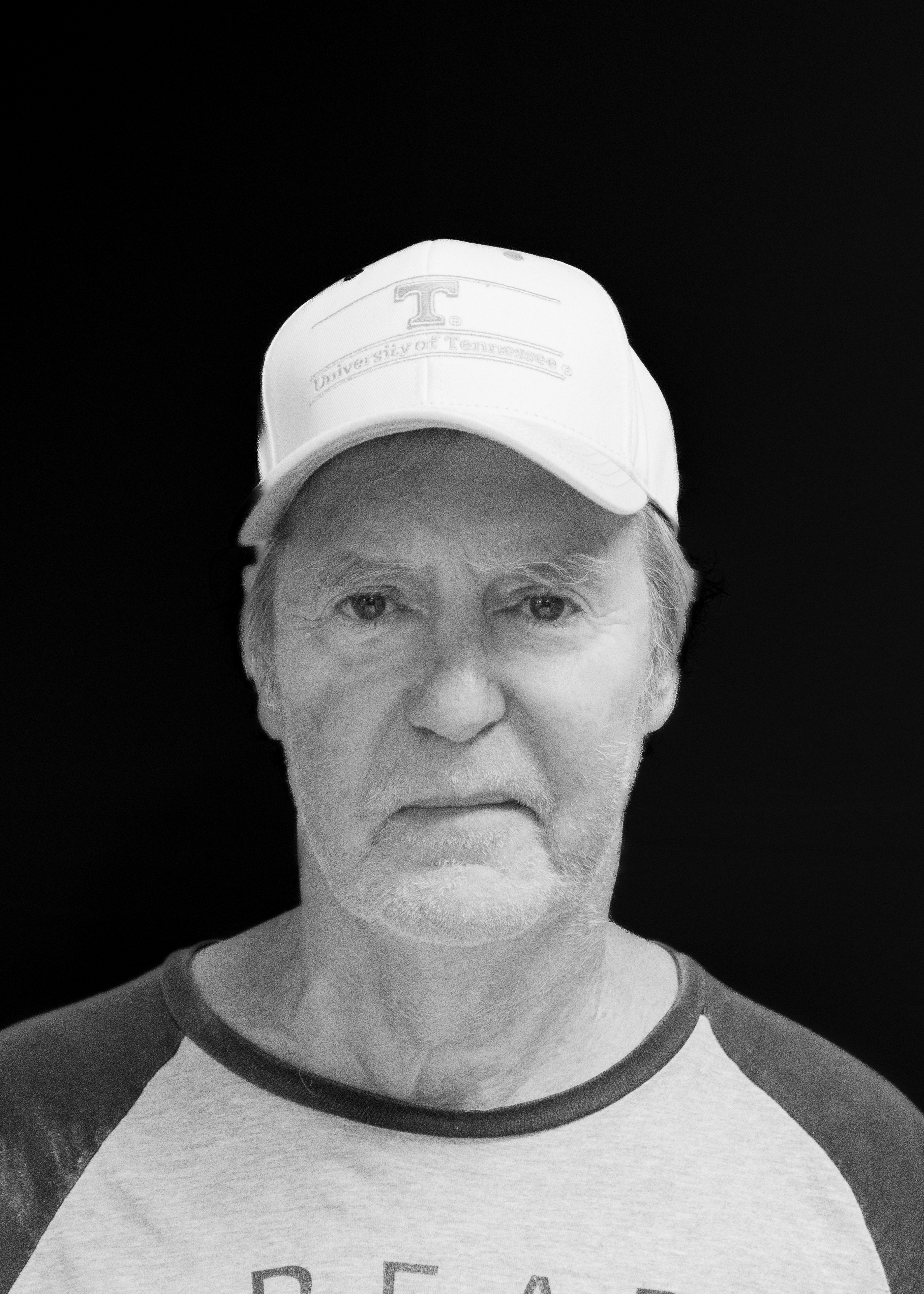 Bill Howard as Vic