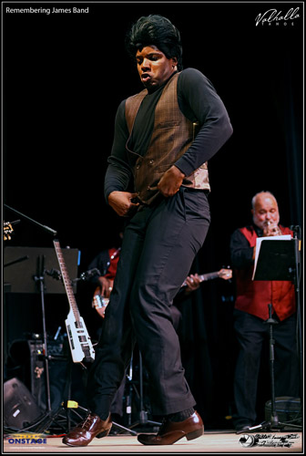 Dedrick Weathersby as James Brown 