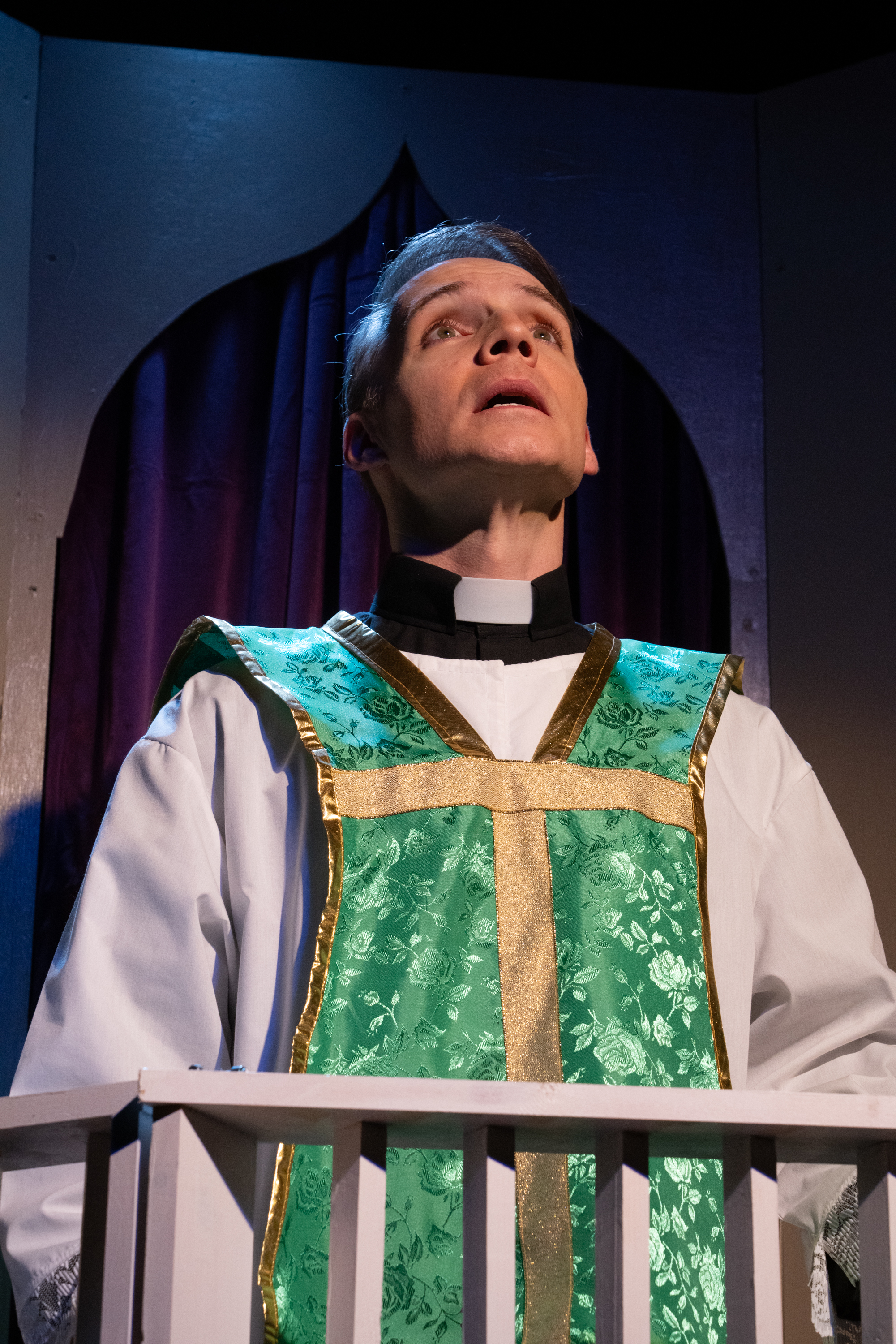 Justin Scalise as Fr. Flynn Photo by John Rogers