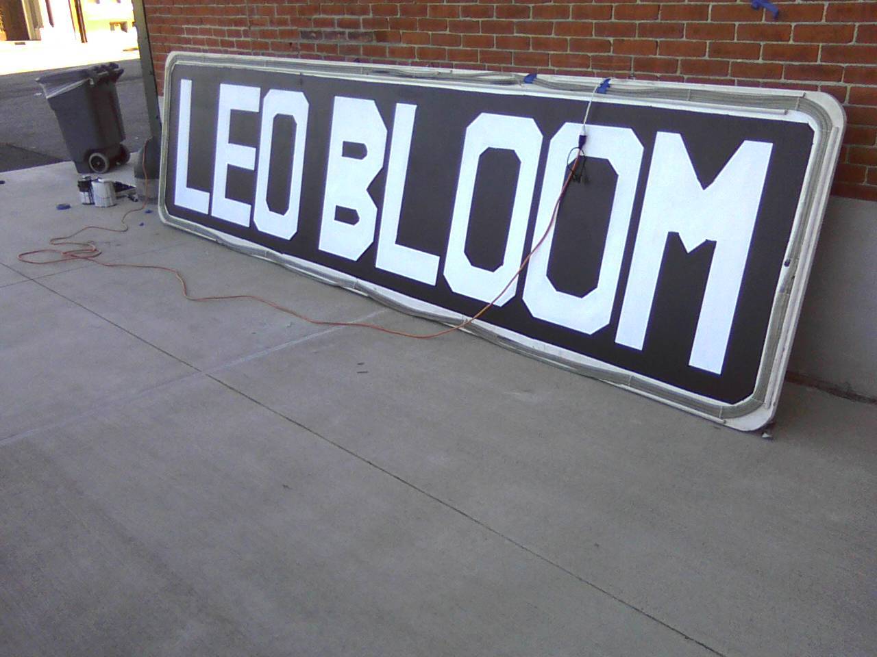 Leo Blooms name up in lights.