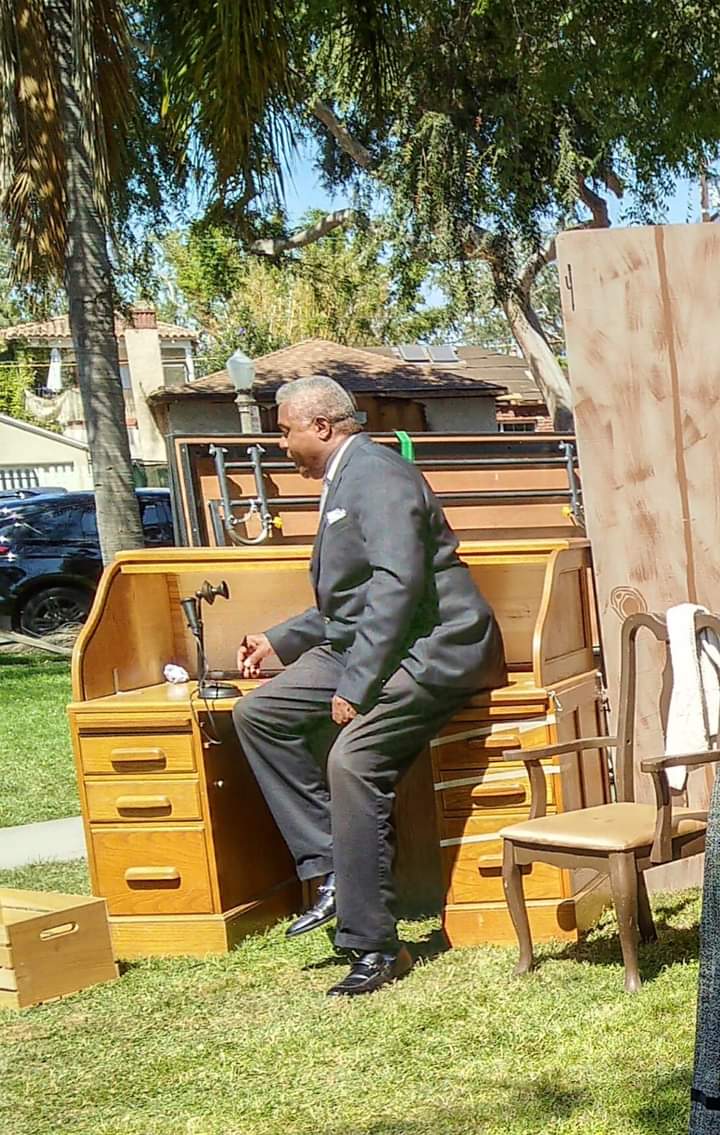 Reporters Do Take Notes: Darryl Maximilian Robinson plays Chicago Tribune News Reporter Roy V Bensinger in the 2024 Culver City Public Theatre revival of The Front Page at Carlson Memorial Park.