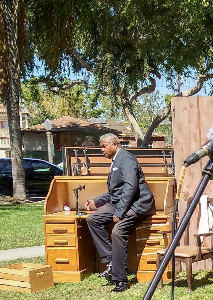 Checking His Sources: Darryl Maximilian Robinson appears as Chicago Tribune News Reporter Roy V. Bensinger in The Culver City Public Theatre revival of THE FRONT PAGE.